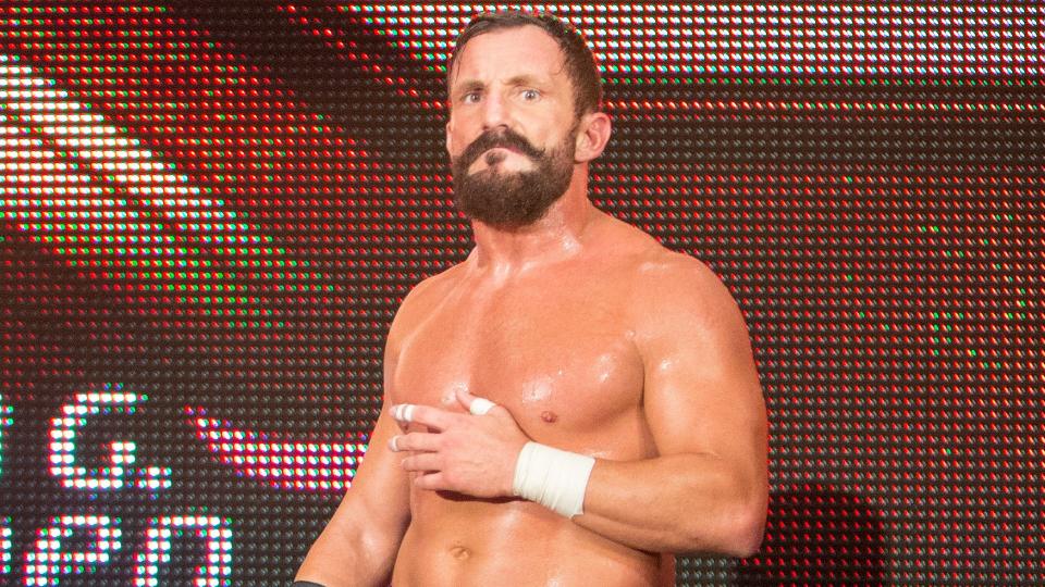 AEW confirma a contratação de Bobby Fish