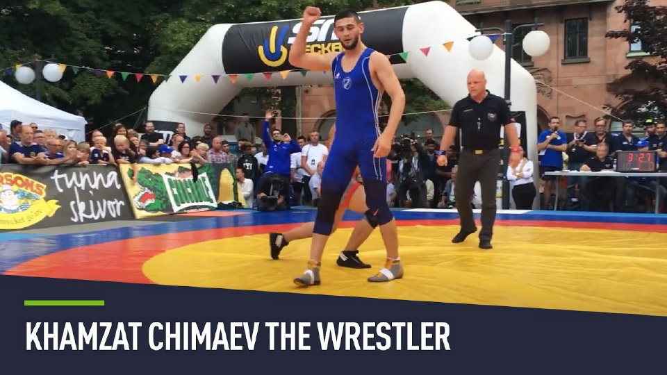 Khamzat Chimaev e Daniel Cormier numa luta de Wrestling?