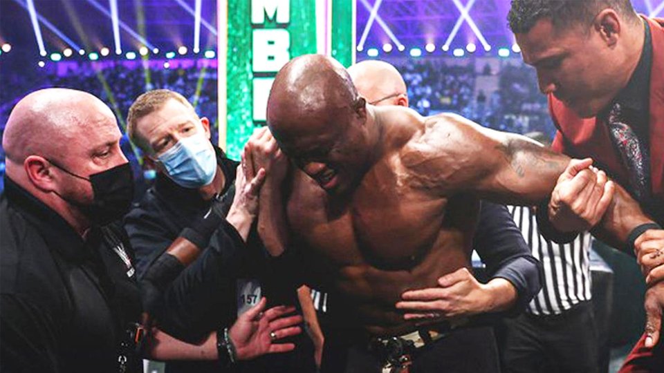 Bobby Lashley Deve Falhar A WrestleMania Por Lesão