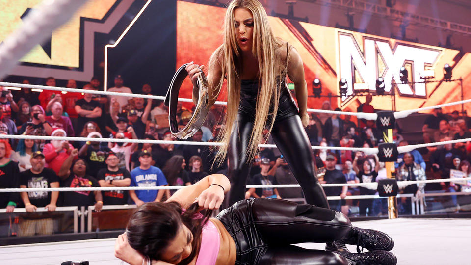WWE NXT (13/12/2022): Women's Title Match