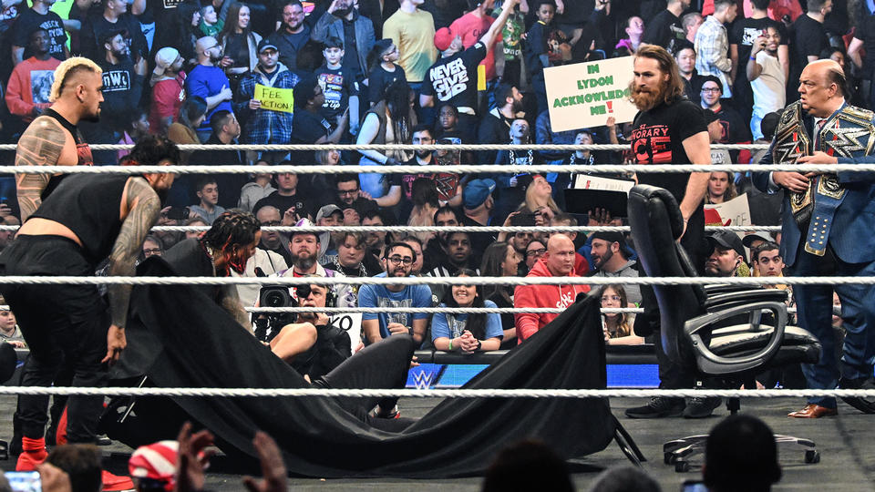 WWE SmackDown (20.01.2023): Vertragsunterzeichnung