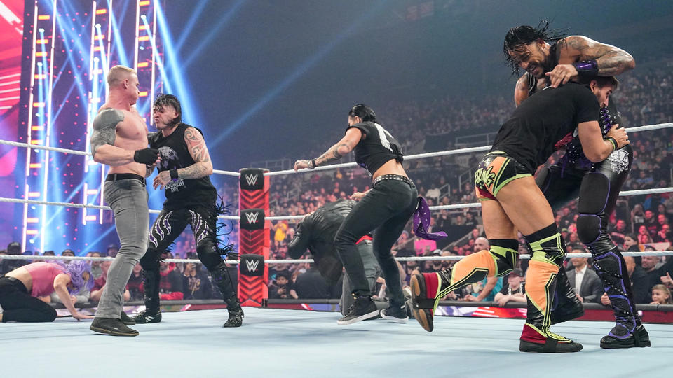 WWE Raw (13/03/2023): Street Fight