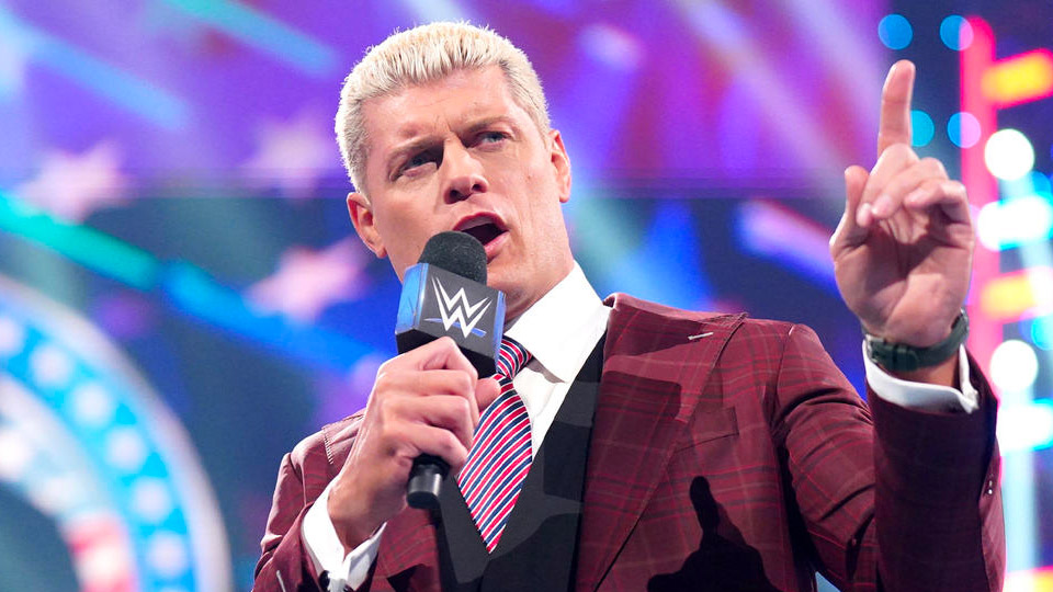 Cody Rhodes spricht nach SmackDown Live mit den Fans