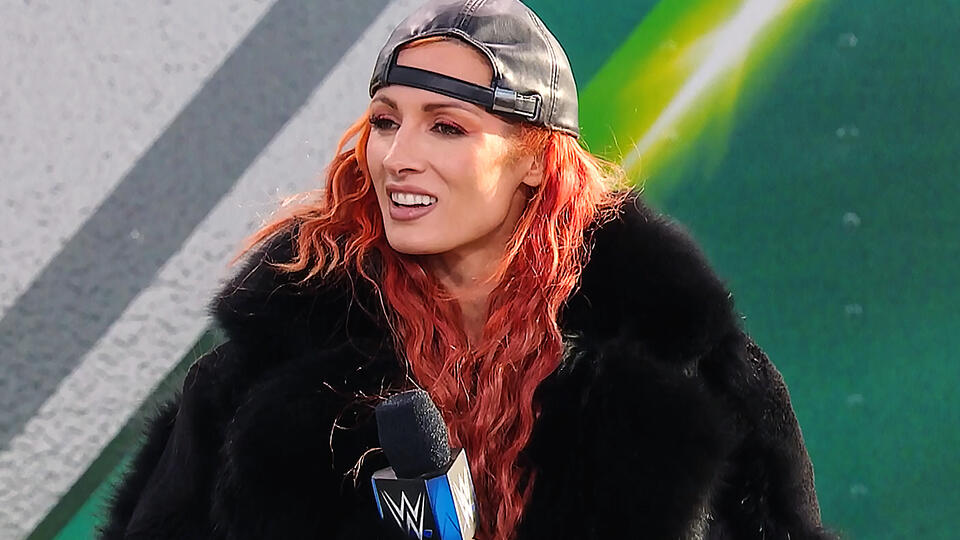 Becky Lynch nega que vá ausentar-se da WWE