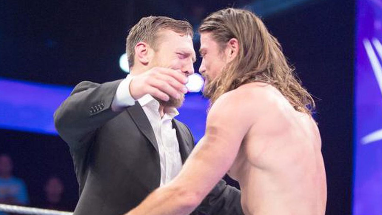 10 Estranhas Tag Teams dos territórios de desenvolvimento – Top Ten #562